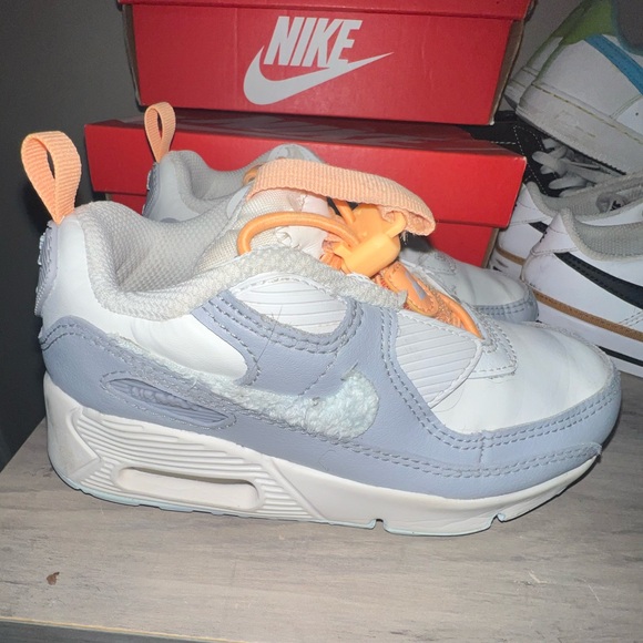 Lot of 3 Nike Blazers Air Max Air Force 1 w/box - Picture 2 of 8